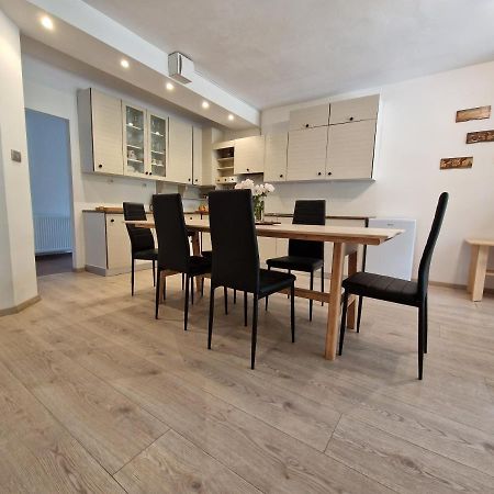 Apartmán Medeni Apartma Pivka Exteriér fotografie