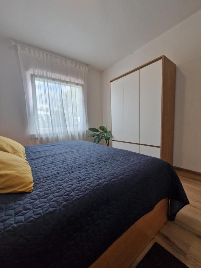 Apartmán Medeni Apartma Pivka Exteriér fotografie